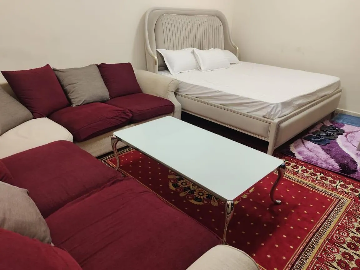 Arnim Suite - 3 Bedrooms Apartment Sharjah