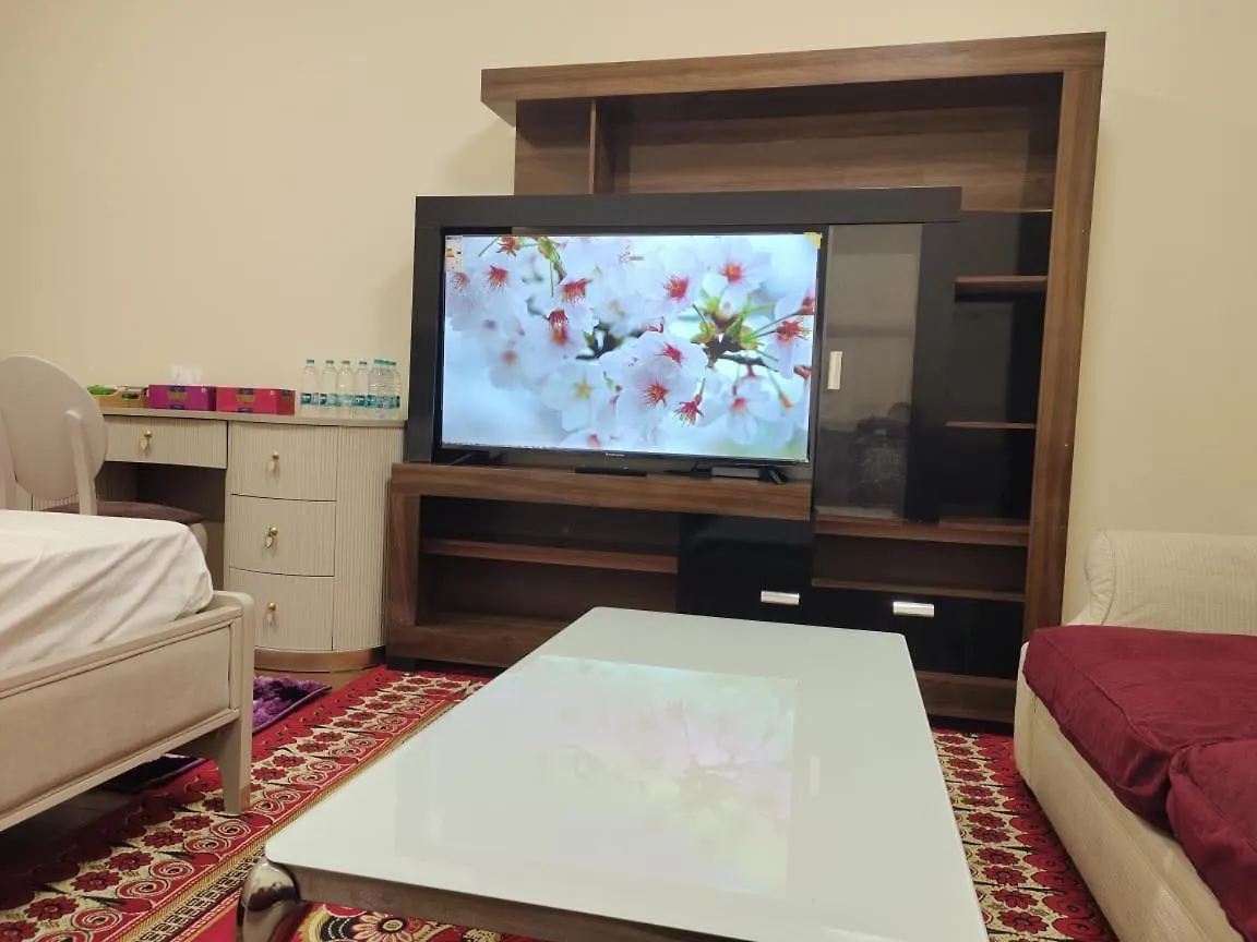 Arnim Suite - 3 Bedrooms Apartment Sardzsa