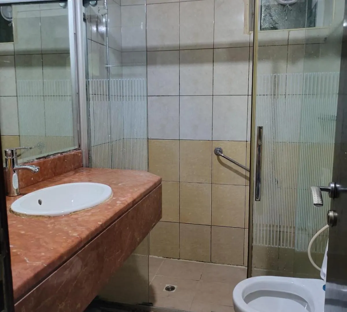 Arnim Suite - 3 Bedrooms Apartment Sardzsa 0*,  Egyesült Arab Emírségek
