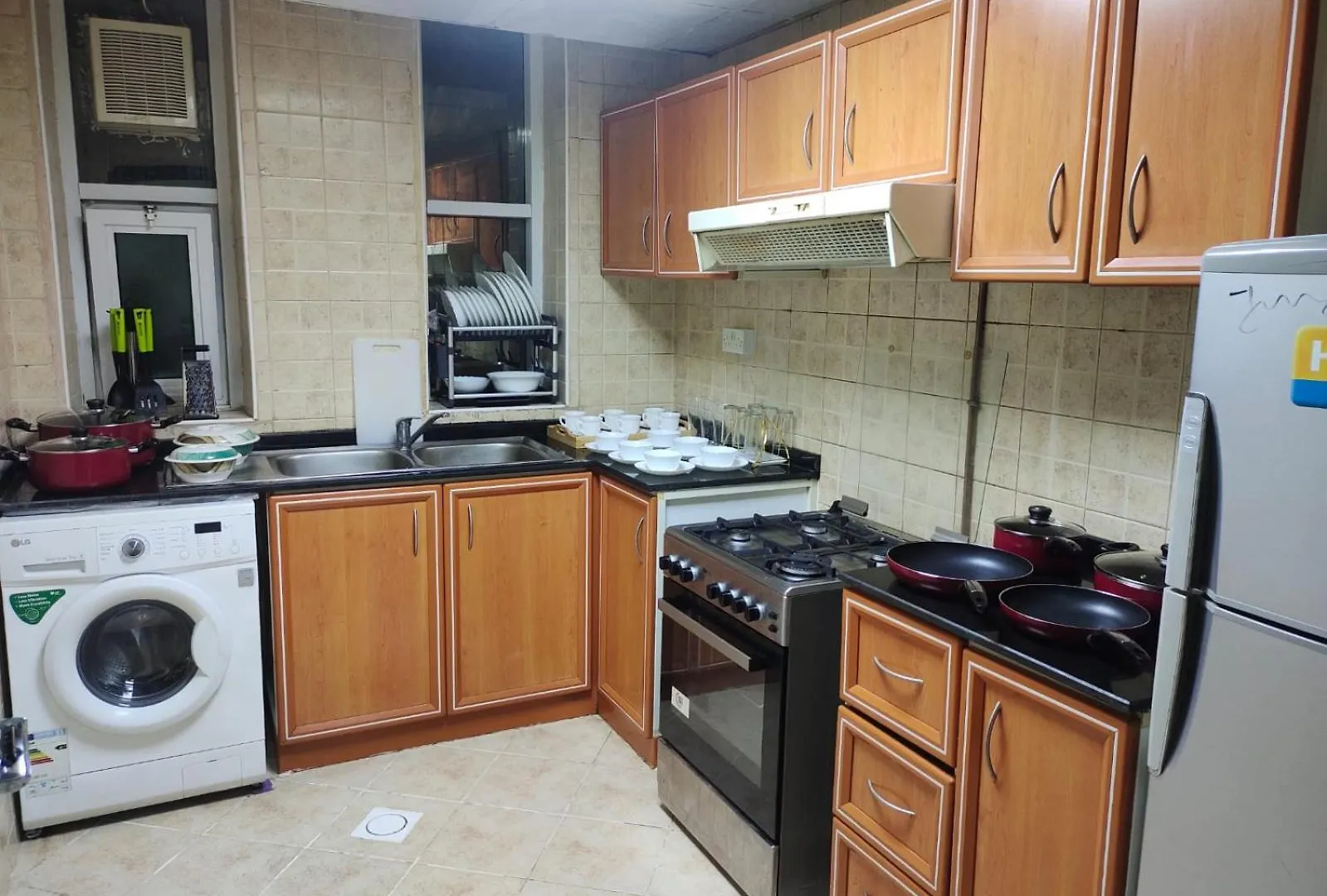 Arnim Suite - 3 Bedrooms Apartment Sardzsa Egyesült Arab Emírségek