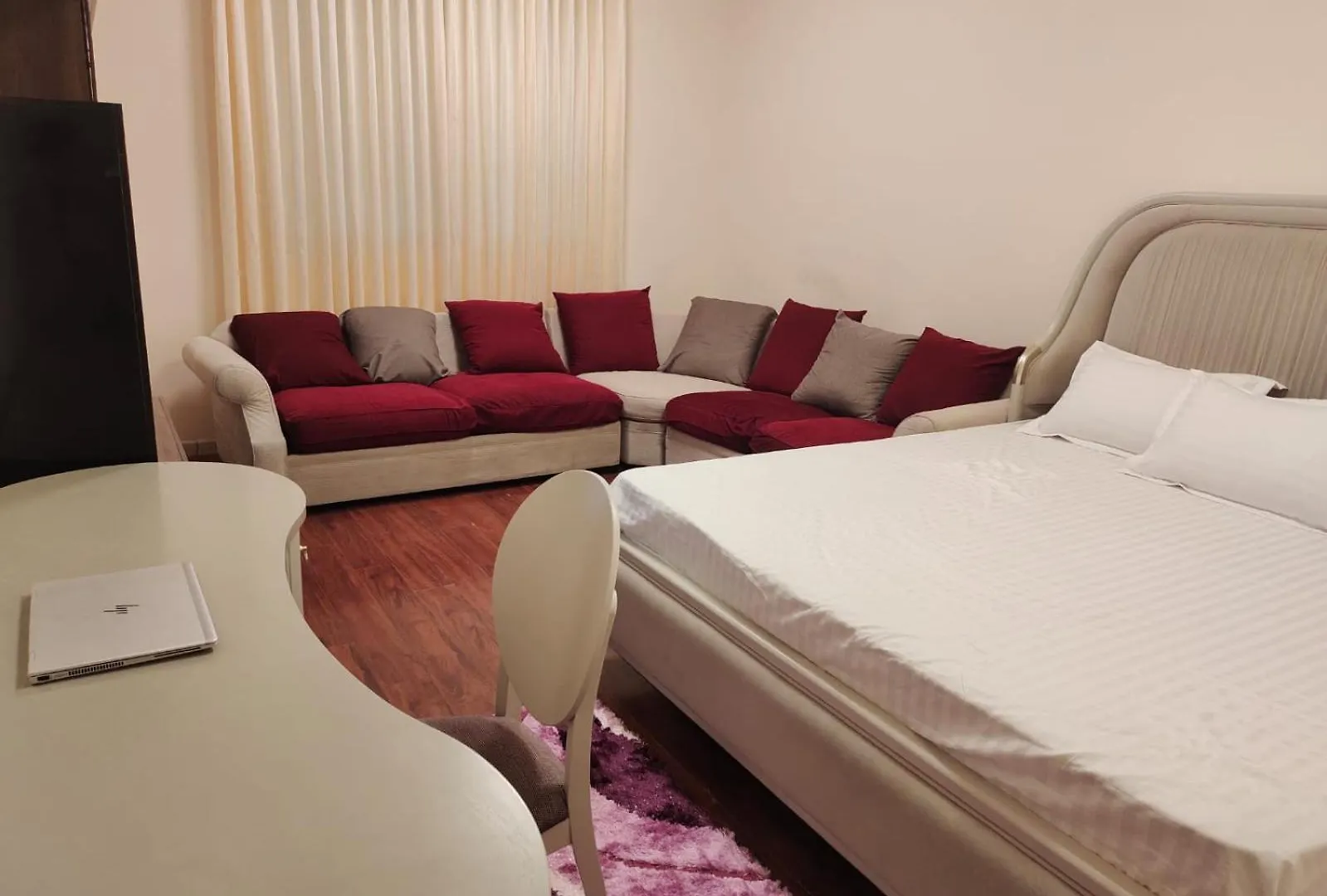 Arnim Suite - 3 Bedrooms Apartment Sardzsa 0*,  Egyesült Arab Emírségek